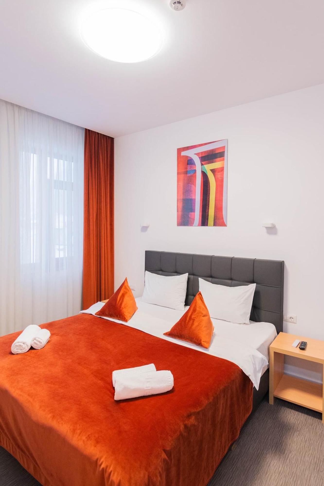 Hotel Urban Baia Mare Bagian luar foto