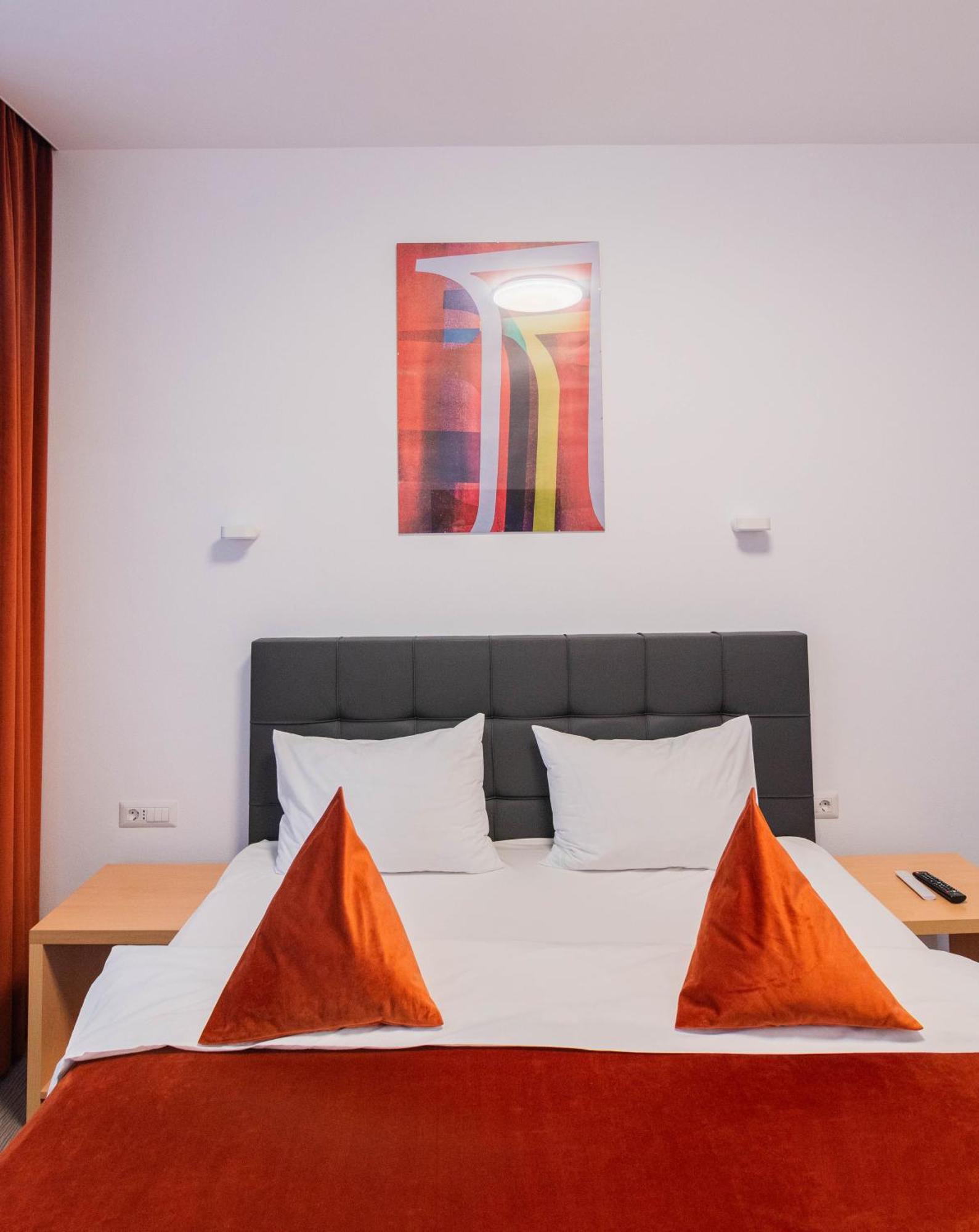 Hotel Urban Baia Mare Bagian luar foto