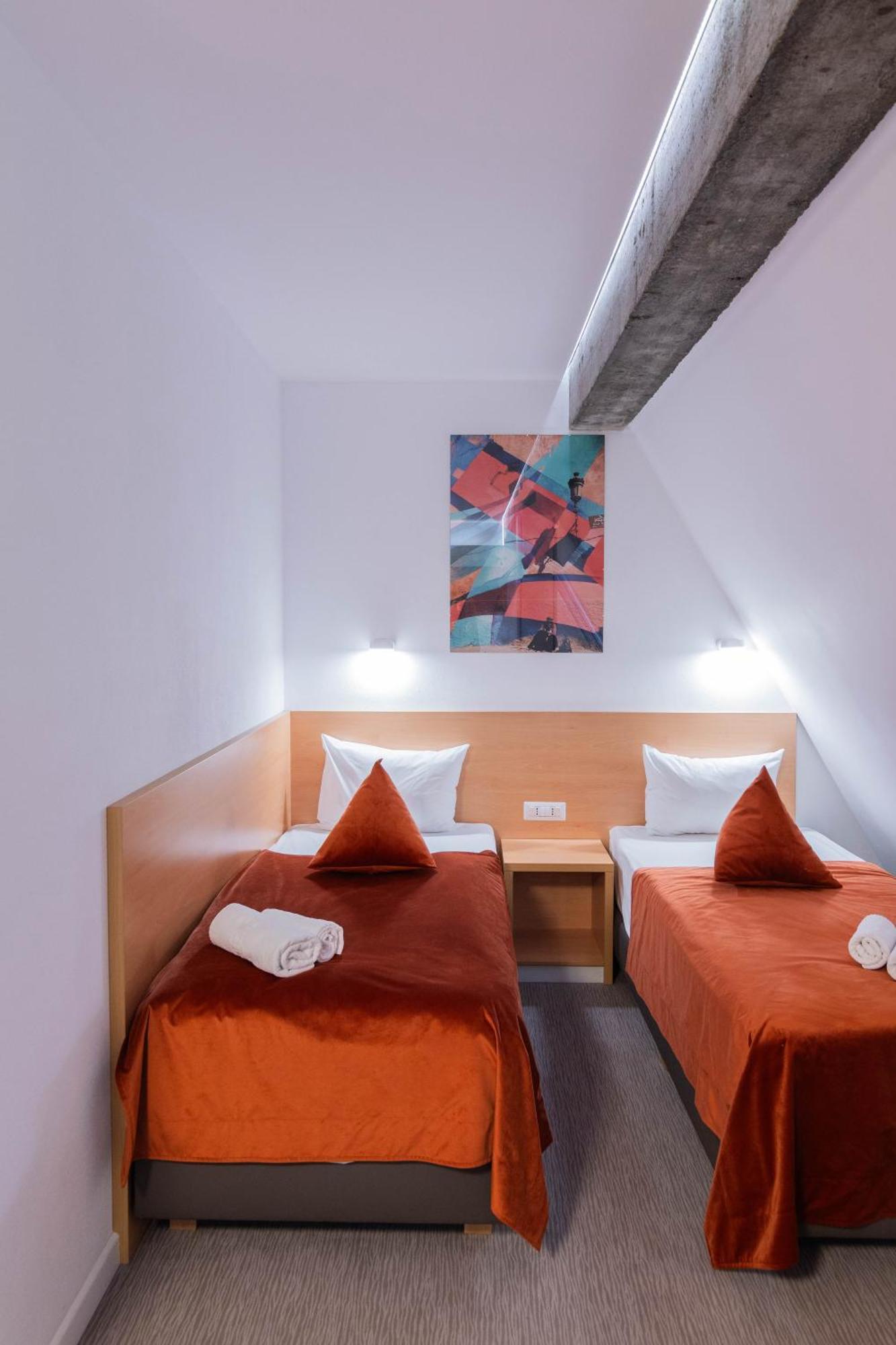 Hotel Urban Baia Mare Bagian luar foto