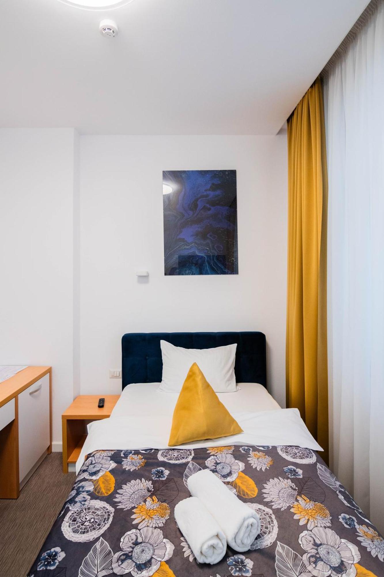 Hotel Urban Baia Mare Bagian luar foto